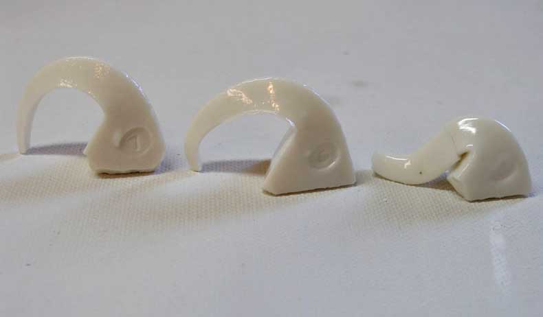 Glaze pinhole problems